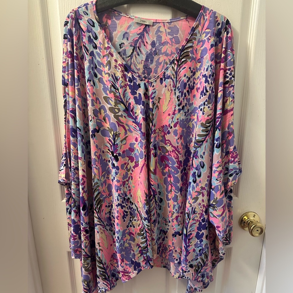 JODIFL Vibrant Floral Top / Coverup in Pink and Purple Abstract Design NWOT